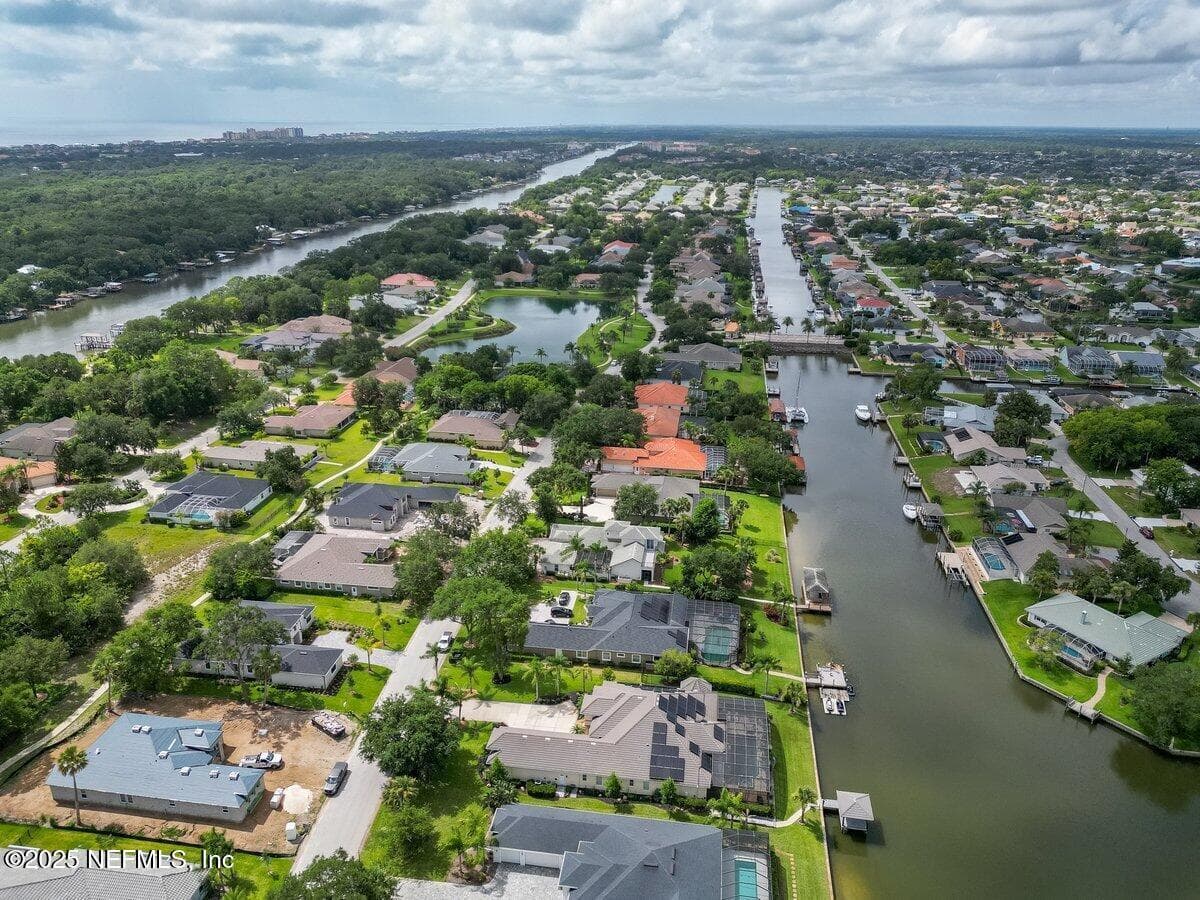 17 OLD OAK Drive N, Palm Coast, FL 32137 2