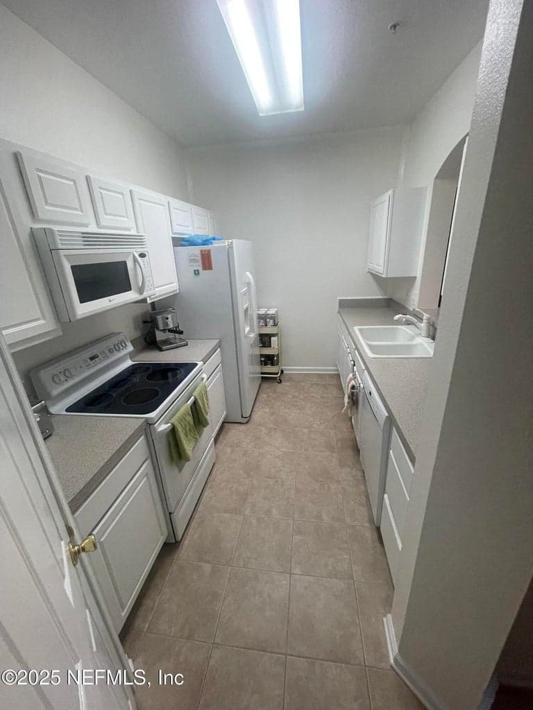 7990 BAYMEADOWS Road E 1023, Jacksonville, FL 32256 3