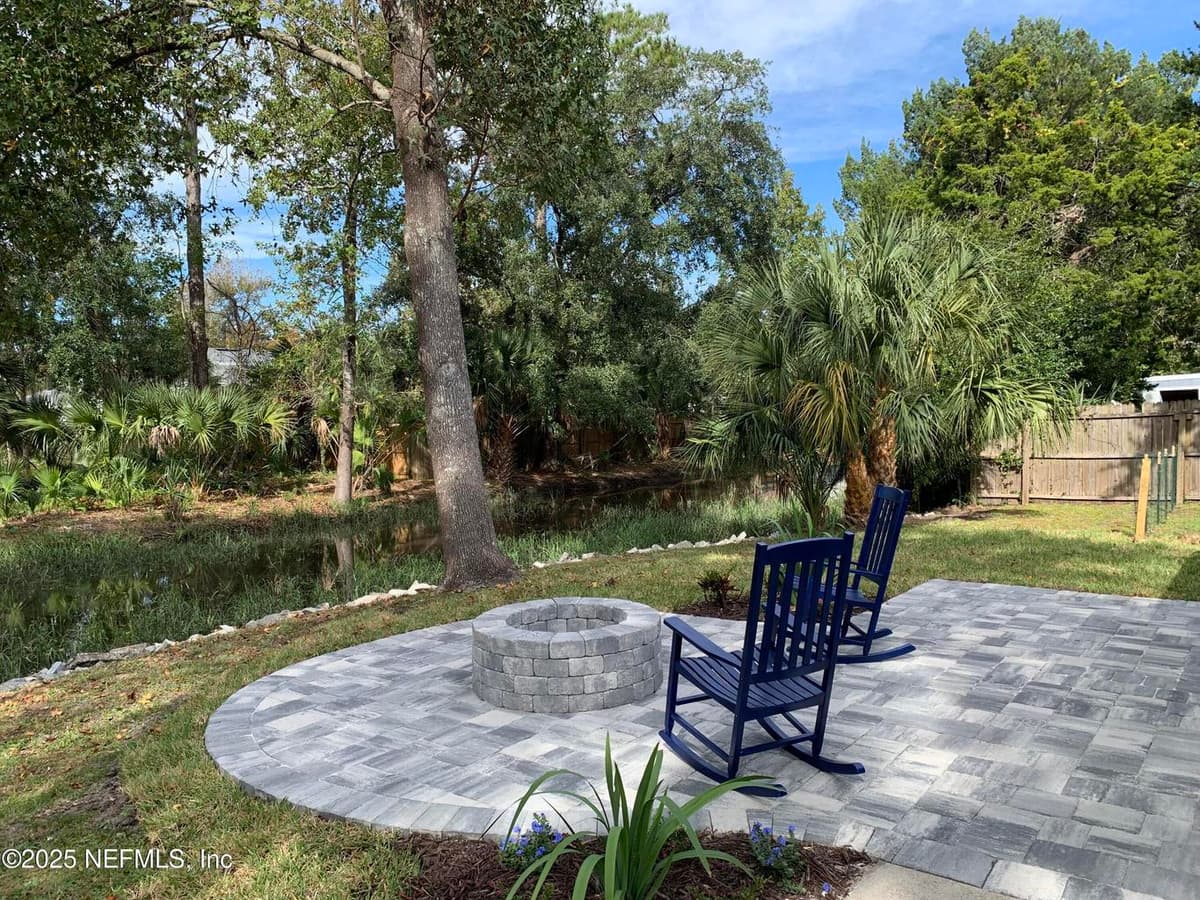 3924 PETITE Drive W, Jacksonville, FL 32250 2