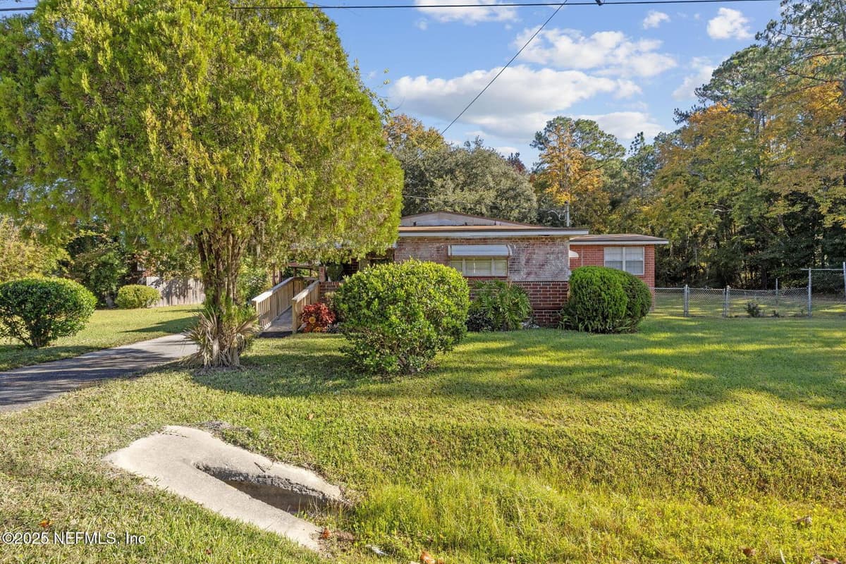 7641 NEW KINGS Road, Jacksonville, FL 32219 3