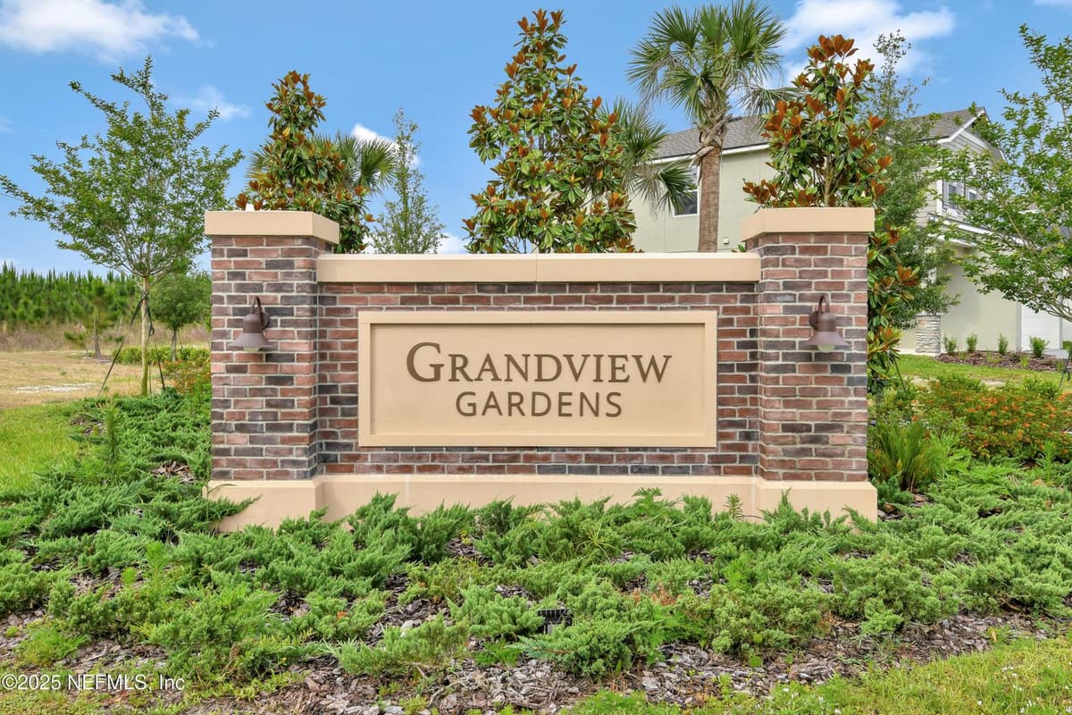 1770 CARNELIAN Street, DeLand, FL 32720 2