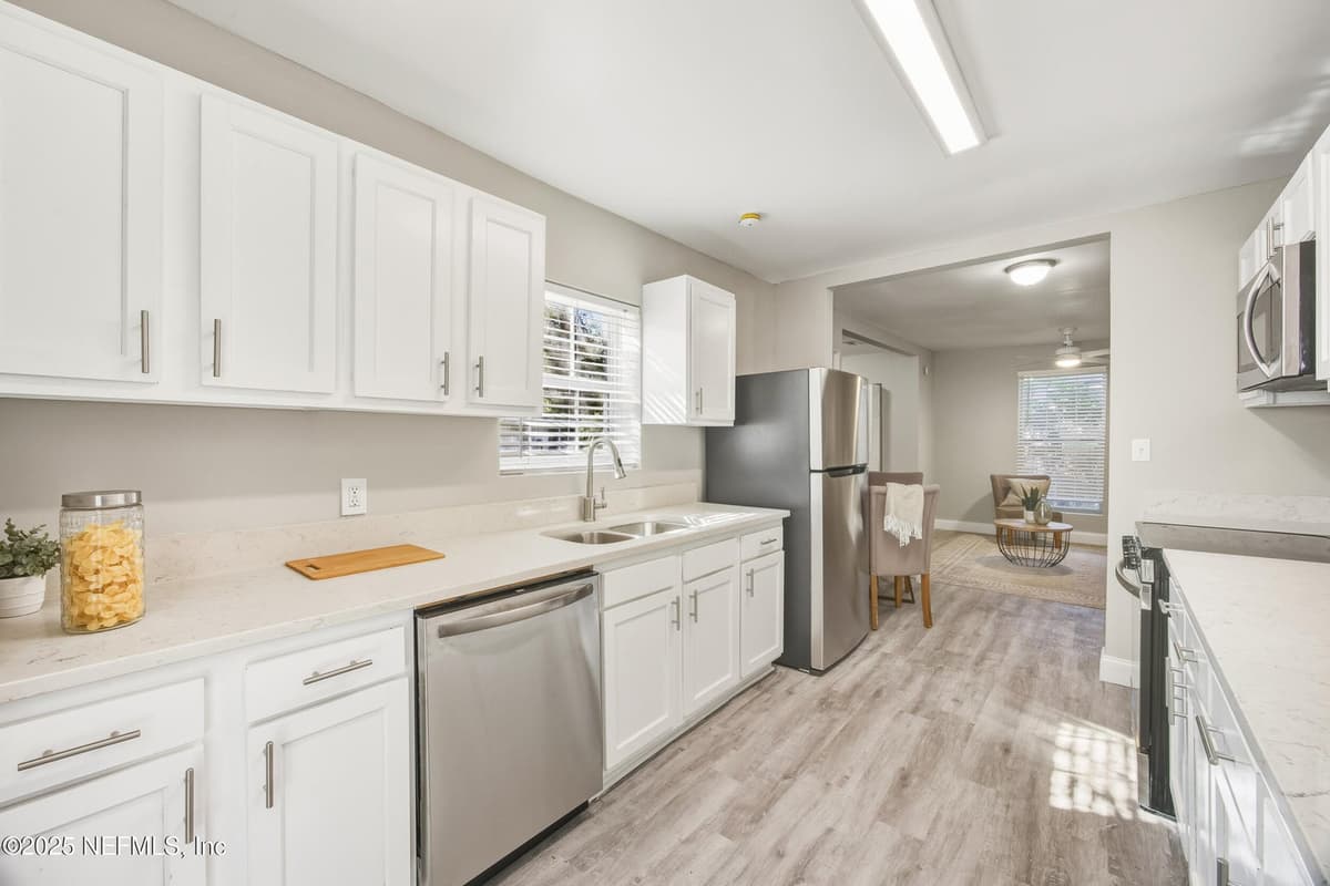 2107 ASHLAND Street, Jacksonville, FL 32207 3