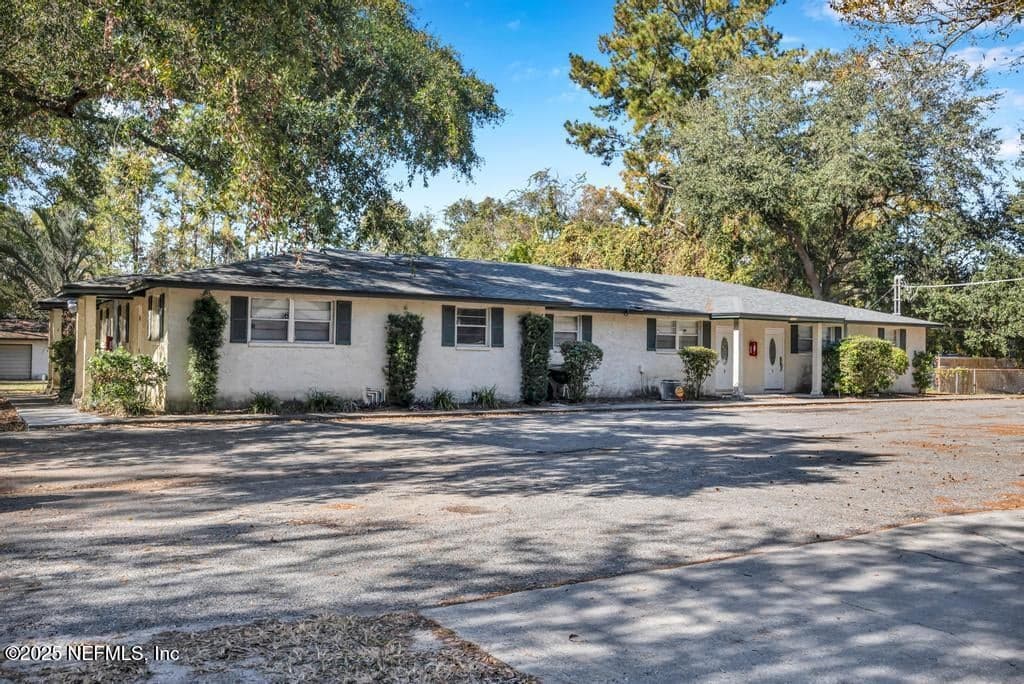 1130 FOUNTAIN Road, Jacksonville, FL 32205
