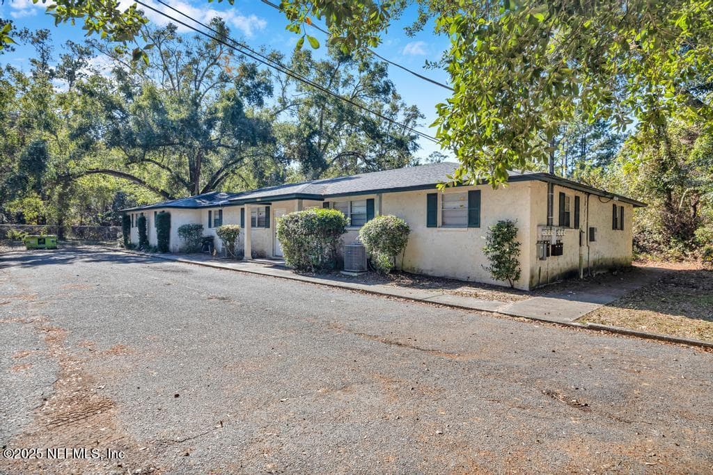 1130 FOUNTAIN Road, Jacksonville, FL 32205 3