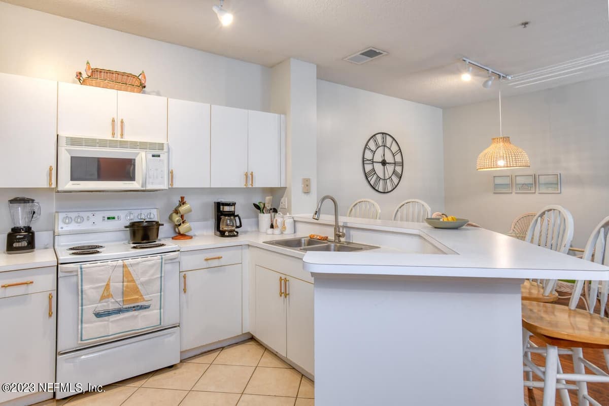 605 FAIRWAY Drive 203, St. Augustine, FL 32084 3