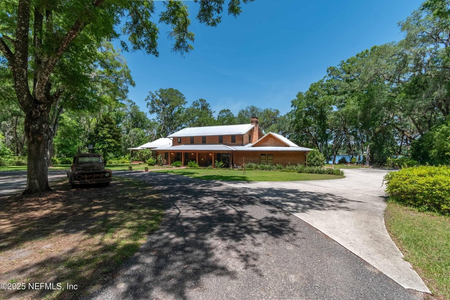 943 S COUNTY ROAD 21, Hawthorne, FL 32640