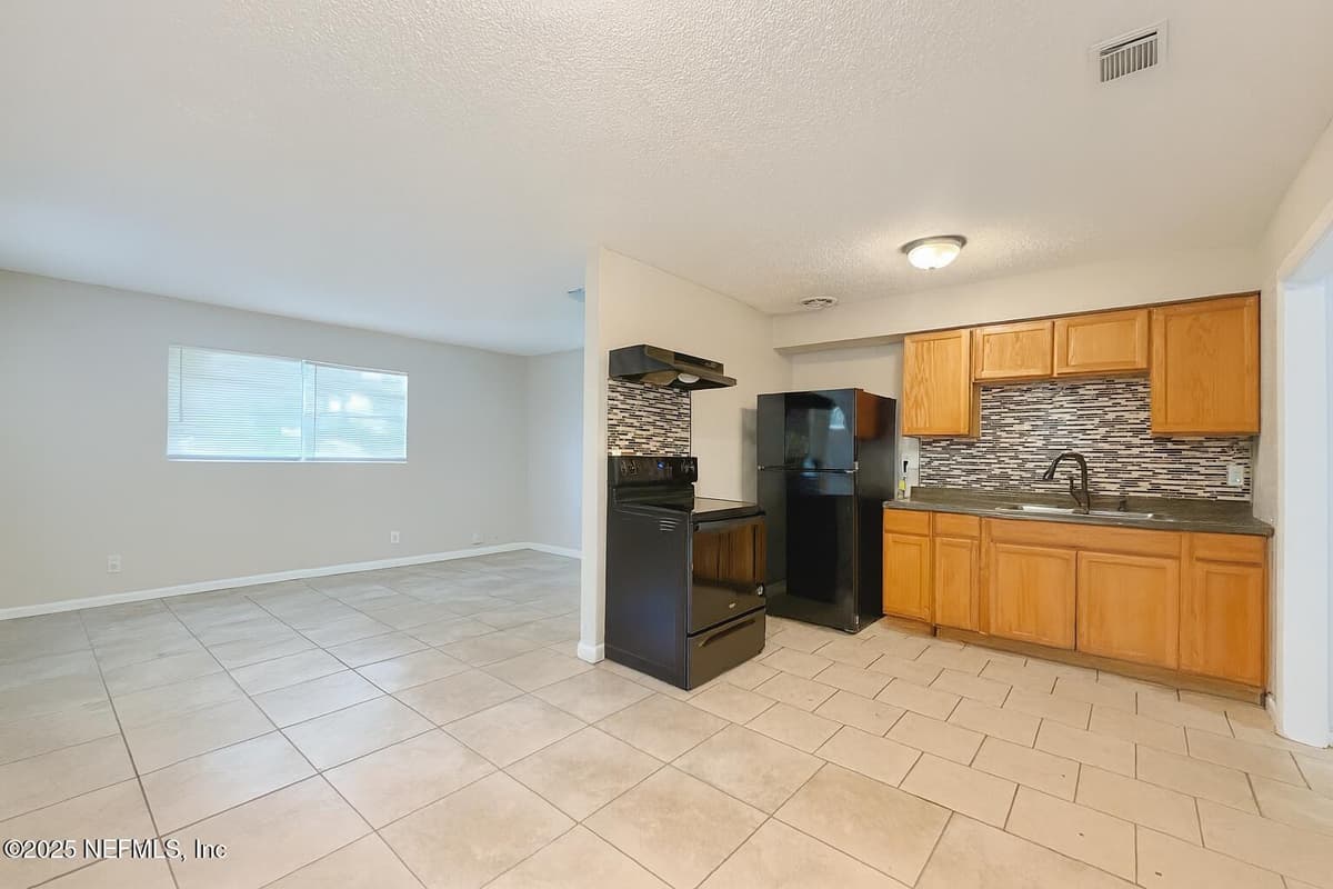 2229 W 12TH Street, Jacksonville, FL 32209 2