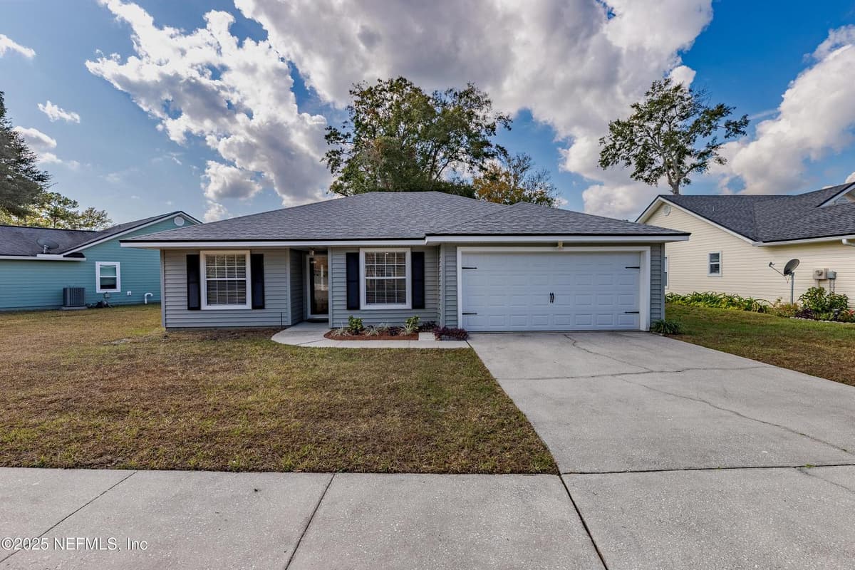 120 CLAPTON Way, Jacksonville, FL 32220 3