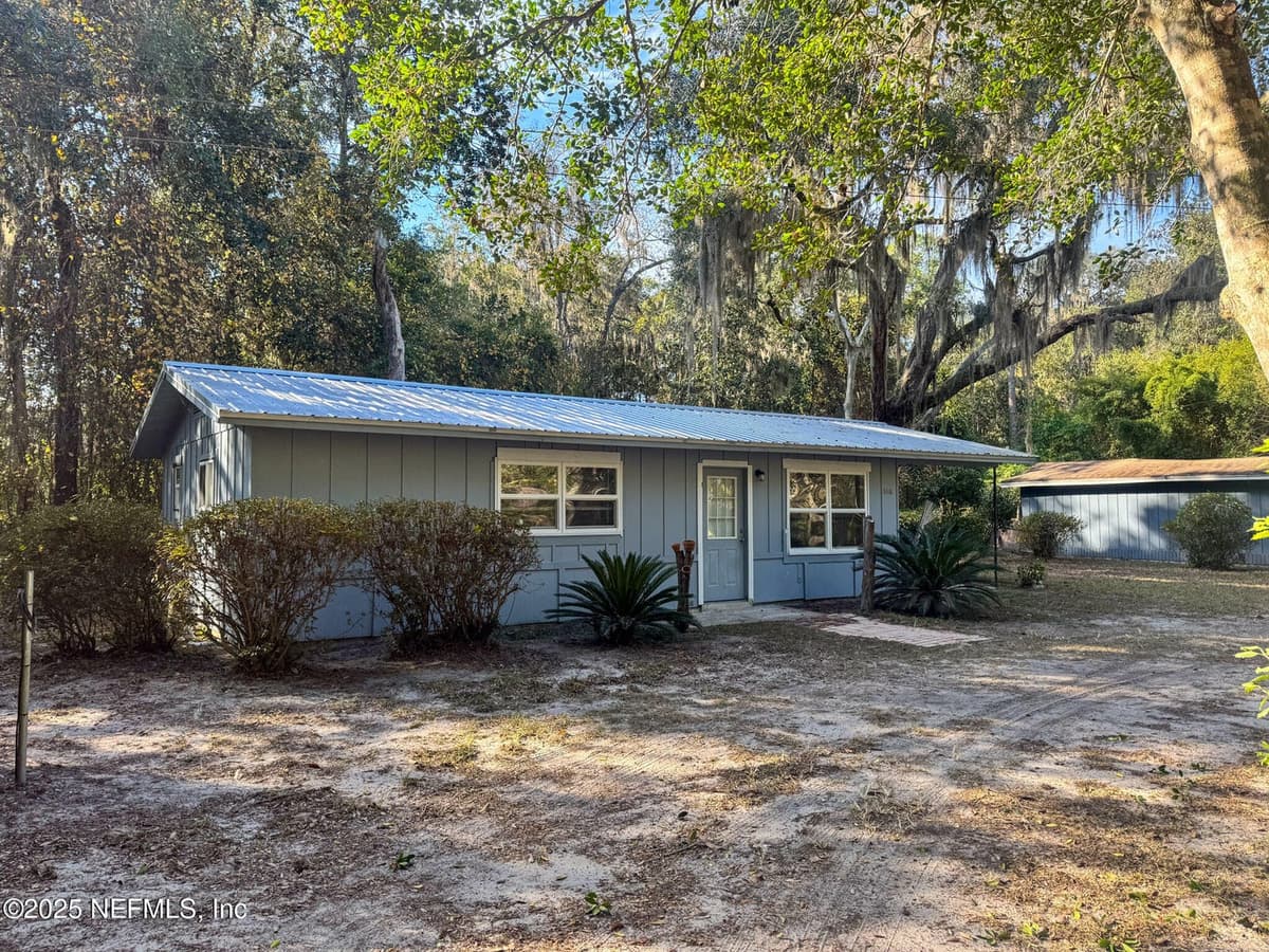 468 SE 18TH Street, Melrose, FL 32666 3