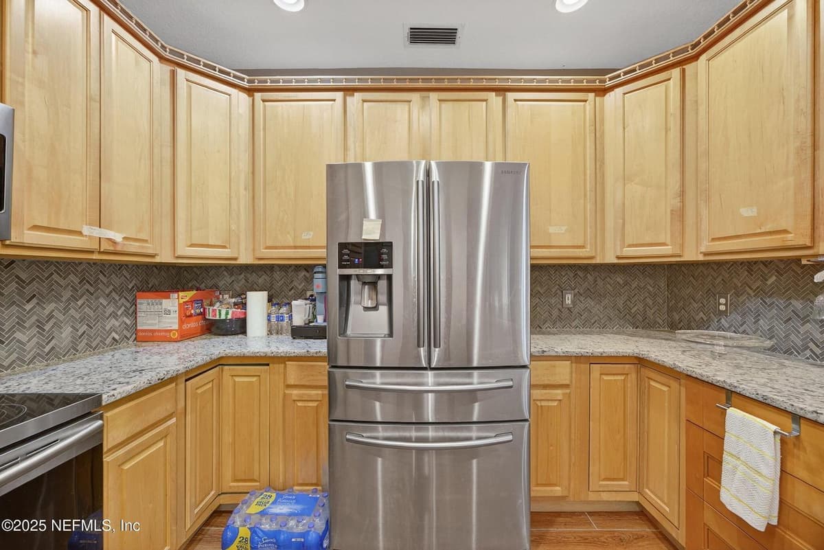 11319 SIMMONS Road, Jacksonville, FL 32218 2