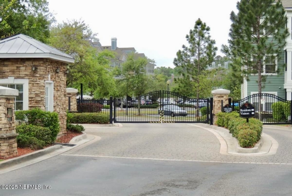8550 TOUCHTON Road 922, Jacksonville, FL 32216 2