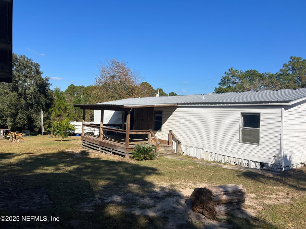 323 INCLINE Road, Satsuma, FL 32189 3