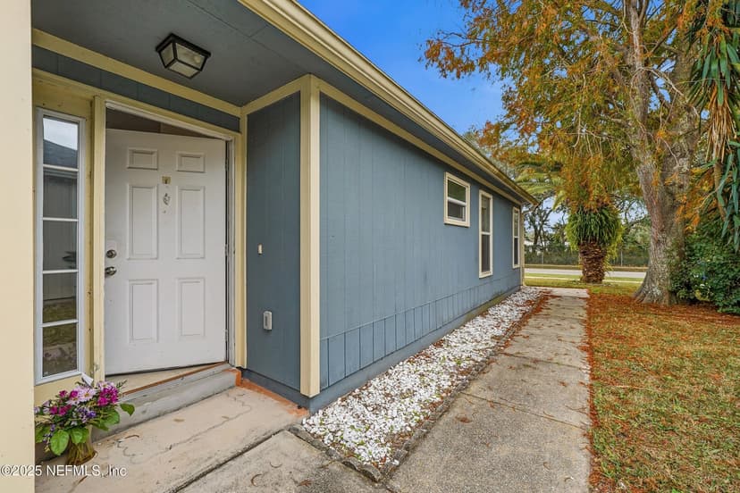 905 GAVAGAN Road, Jacksonville, FL 32233