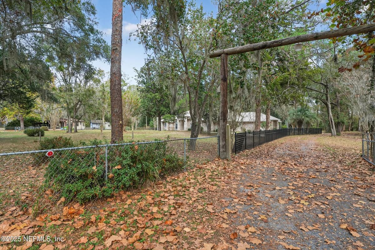 1285 HATCHER Road, Middleburg, FL 32068 3