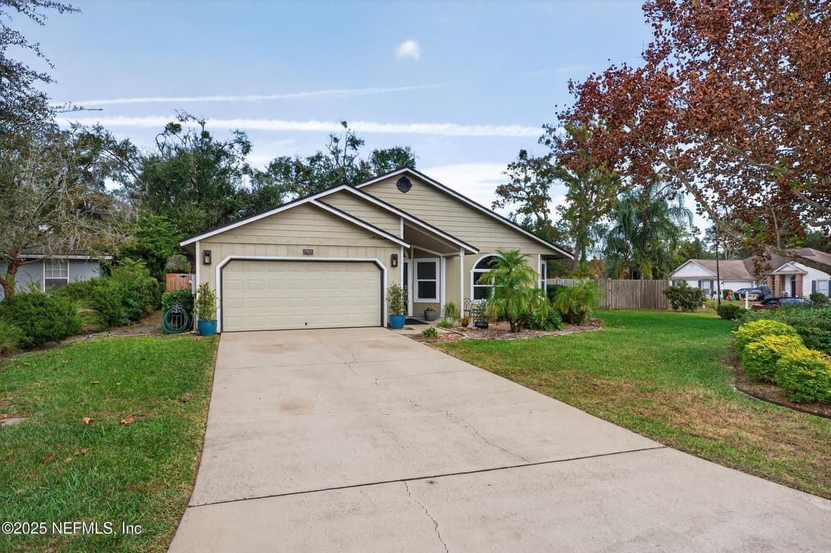 7951 COPPERFIELD Circle N, Jacksonville, FL 32244 3