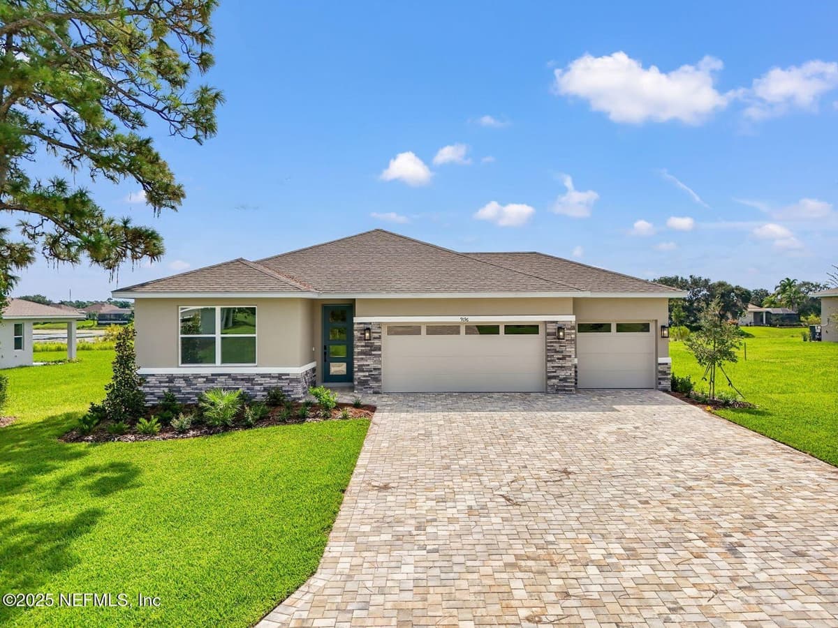 9196 PLAYERS Drive, Weeki Wachee, FL 34613 2
