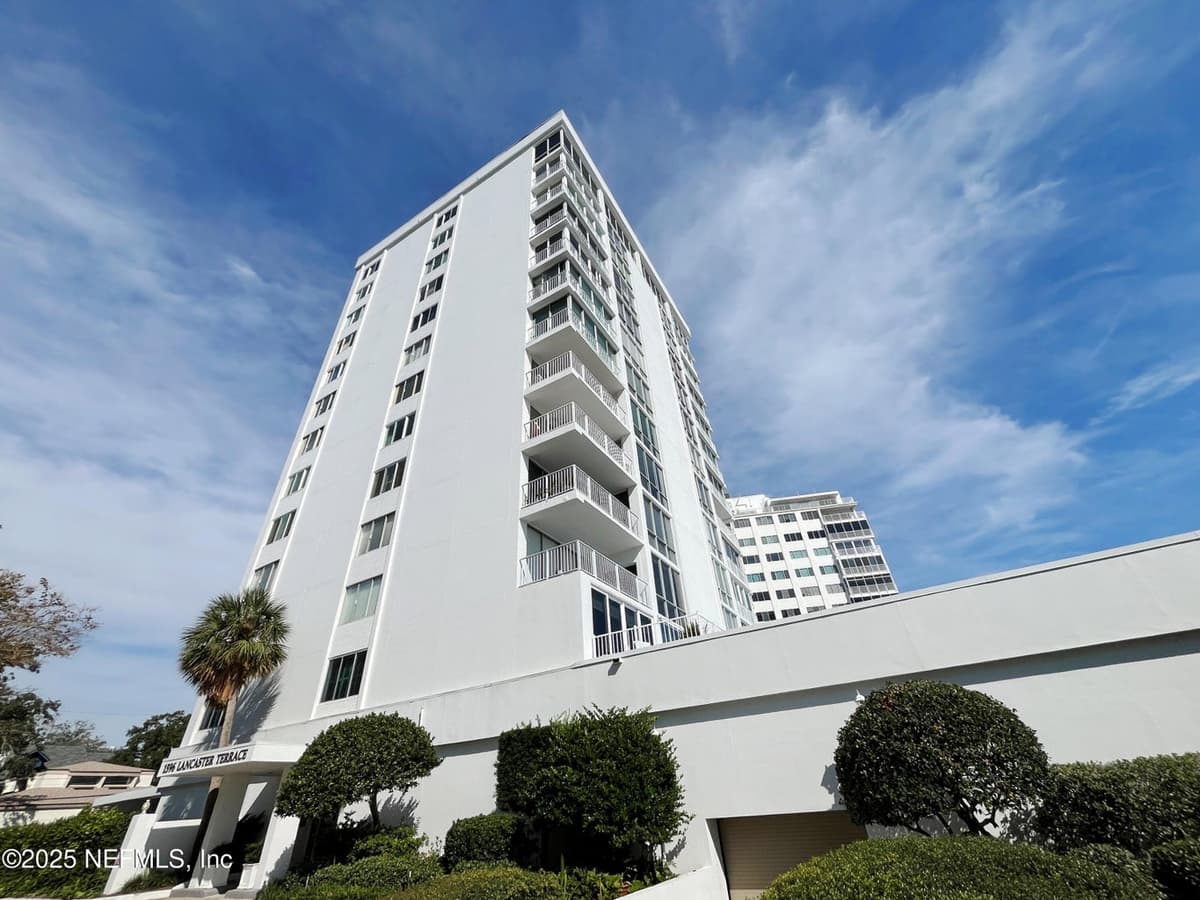1596 LANCASTER Terrace 7A, Jacksonville, FL 32204 2