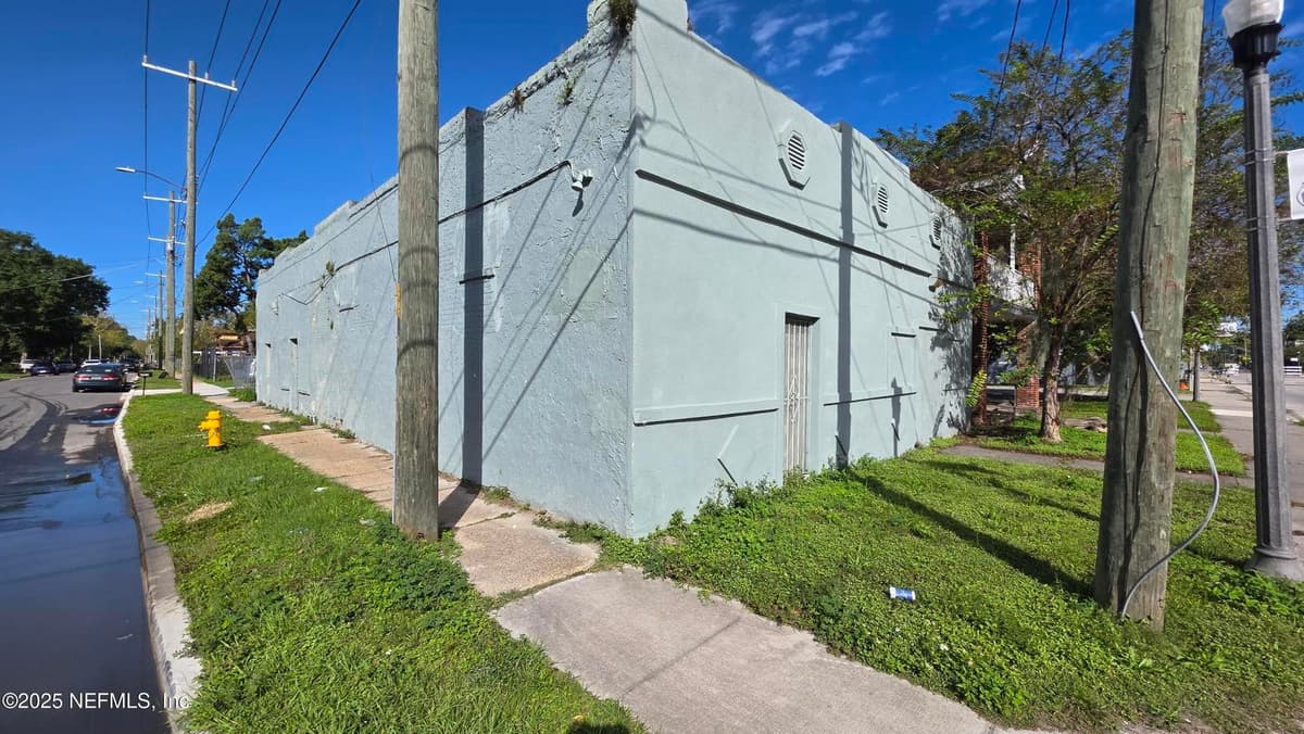 3104 MYRTLE Avenue N, Jacksonville, FL 32209 3