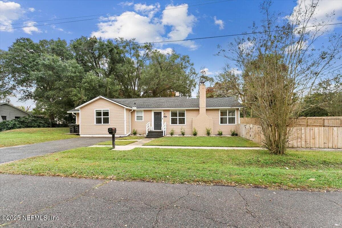 4648 FREMONT Street, Jacksonville, FL 32210 2