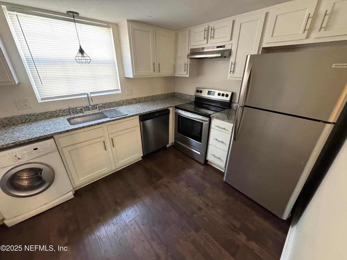 5201 ATLANTIC Boulevard 63, Jacksonville, FL 32207 3