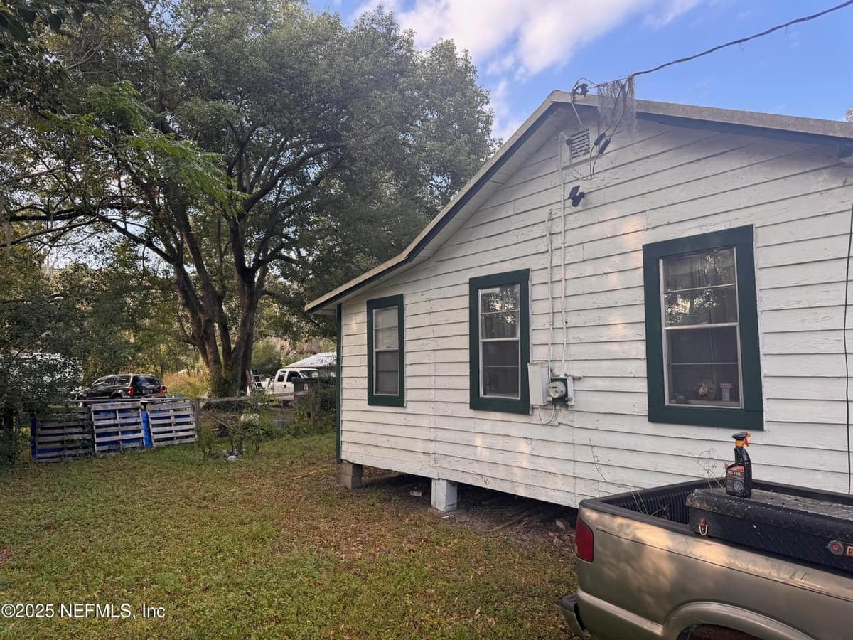 12746 WOODLAND Avenue, Jacksonville, FL 32218 3