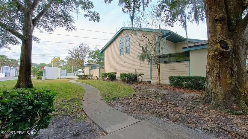 103 COURAGEOUS Court N 103, Jacksonville, FL 32233