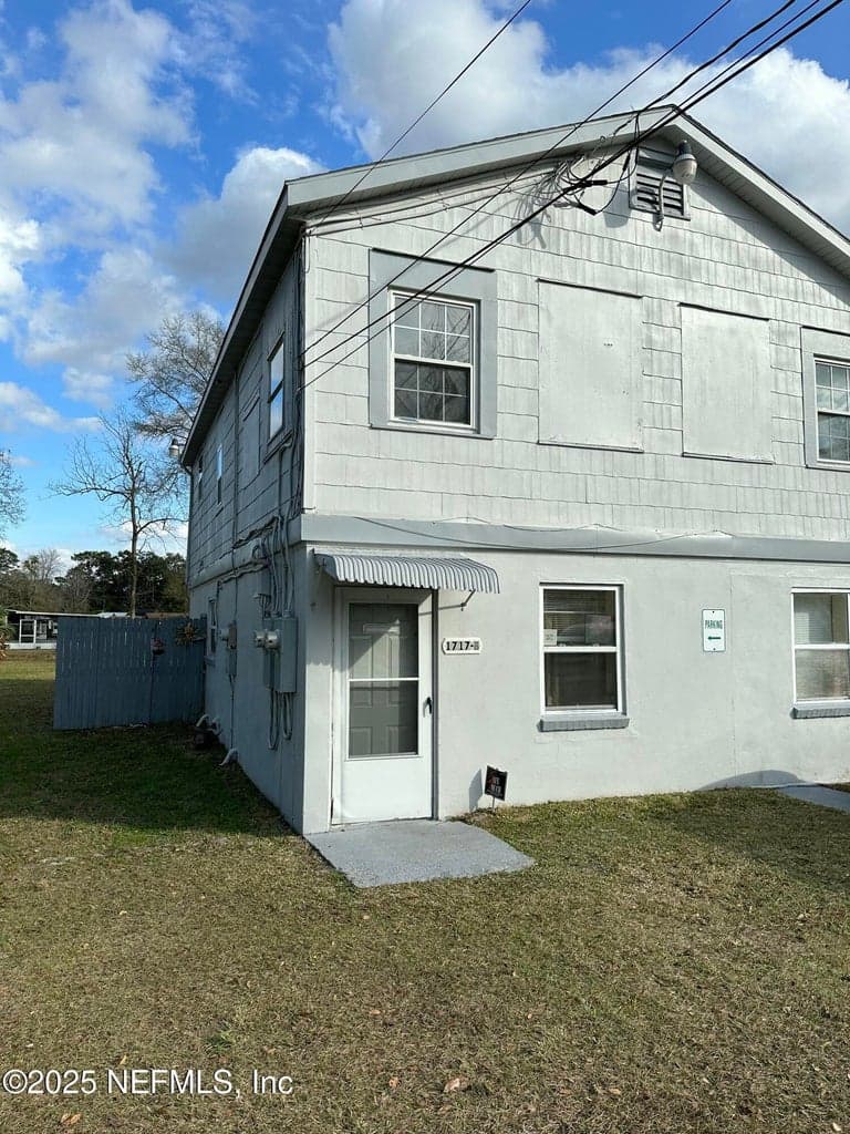 1717 LINDSEY Road, Jacksonville, FL 32221