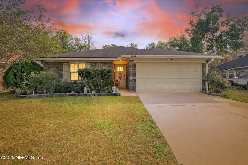 5136 BIG FOREST Lane, Jacksonville, FL 32210