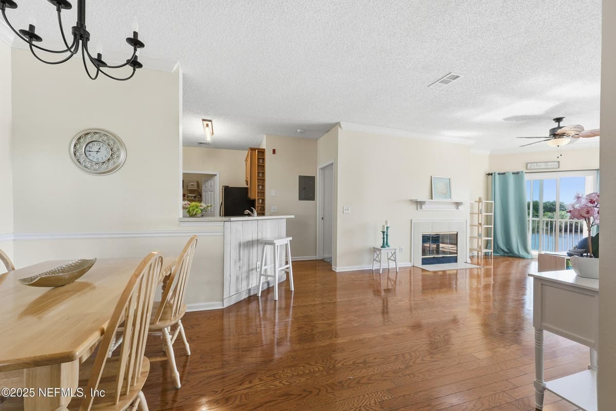 10000 GATE Parkway N 1528, Jacksonville, FL 32246 2