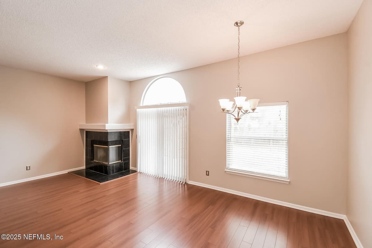 3835 UNION PACIFIC Drive W, Jacksonville, FL 32246 3