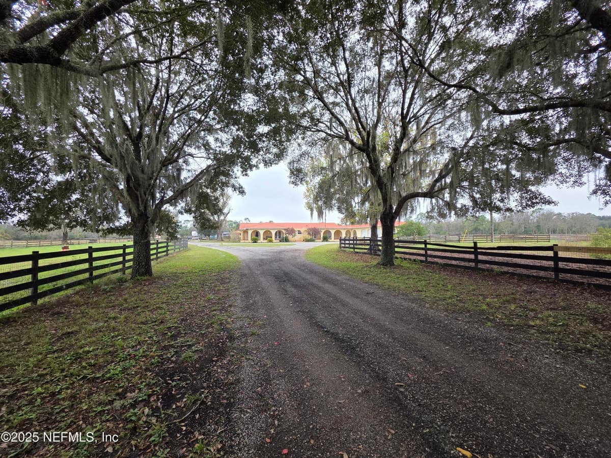 721 BUNNELL Road, Seville, FL 32190 2