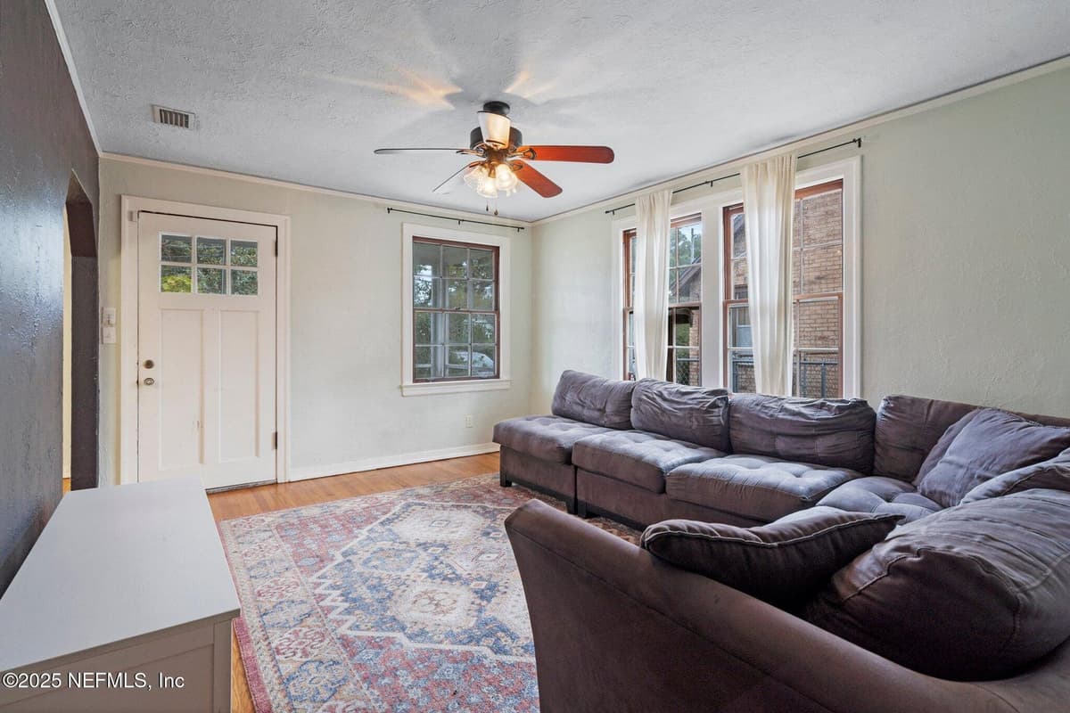 4750 ATTLEBORO Street, Jacksonville, FL 32205 2
