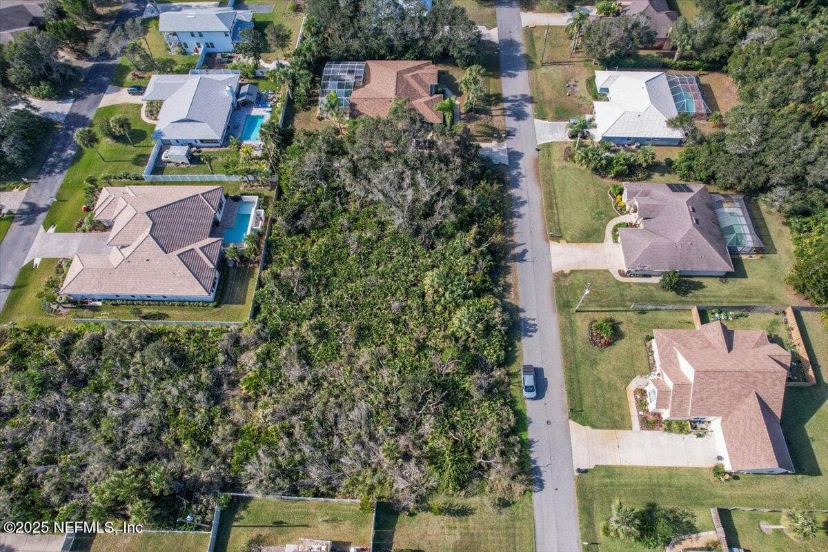 18 DEERWOOD Street, Palm Coast, FL 32137