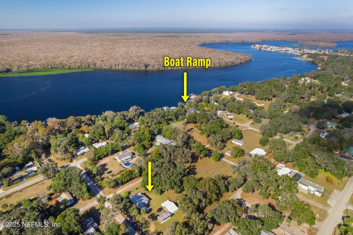 200 1ST Avenue, Welaka, FL 32193 2