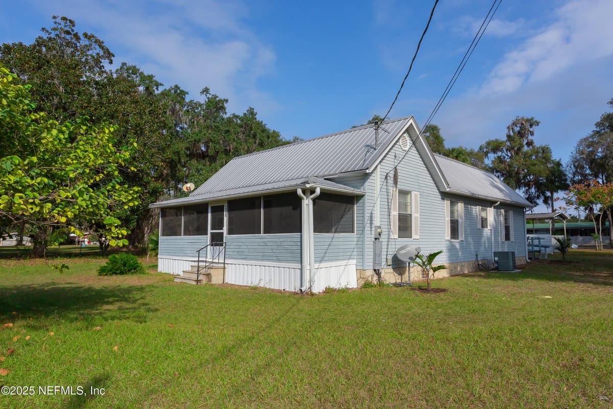 200 1ST Avenue, Welaka, FL 32193, Welaka, FL - photo 2