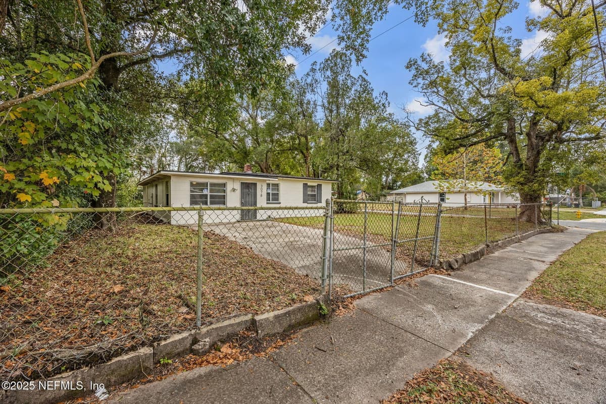 3078 W 15TH Street, Jacksonville, FL 32254 3