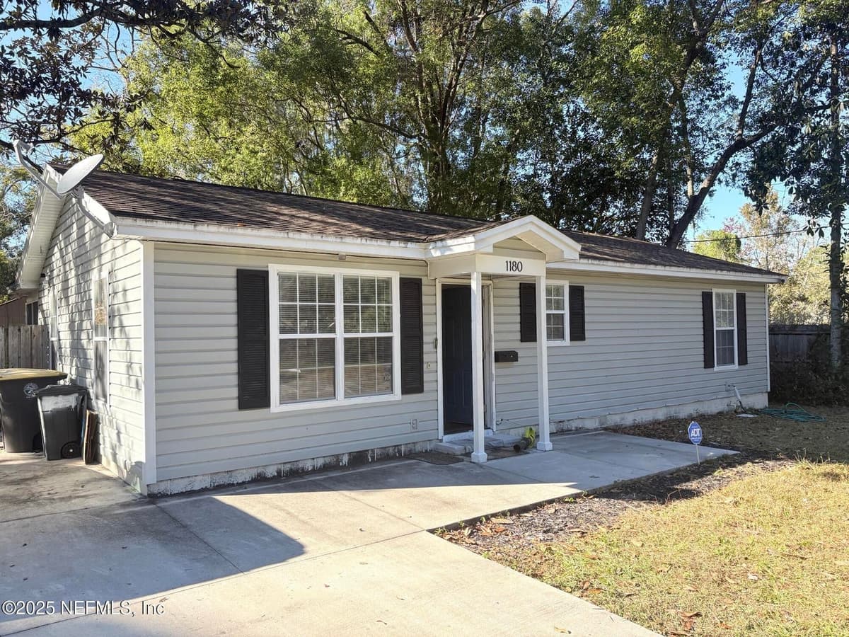 1180 WYCOFF Avenue, Jacksonville, FL 32205 2