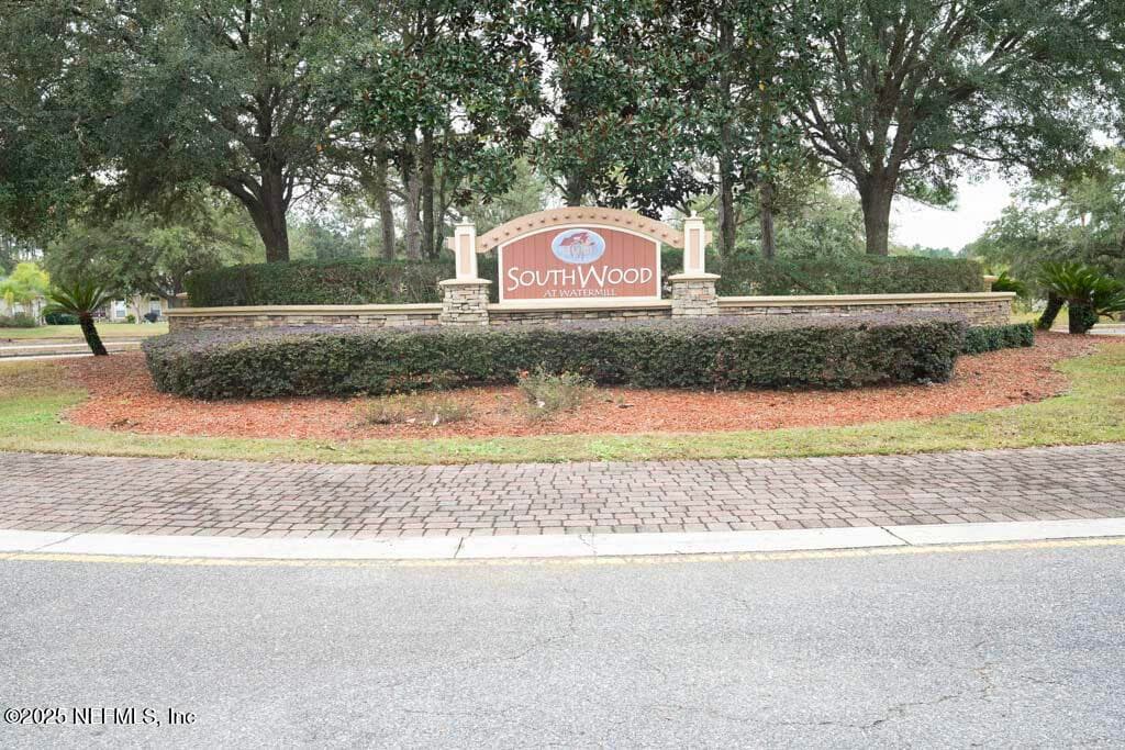 9533 ADELAIDE Drive, Jacksonville, FL 32244 3