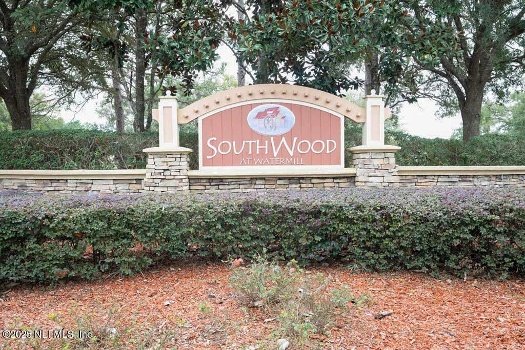 9533 ADELAIDE Drive, Jacksonville, FL 32244 2
