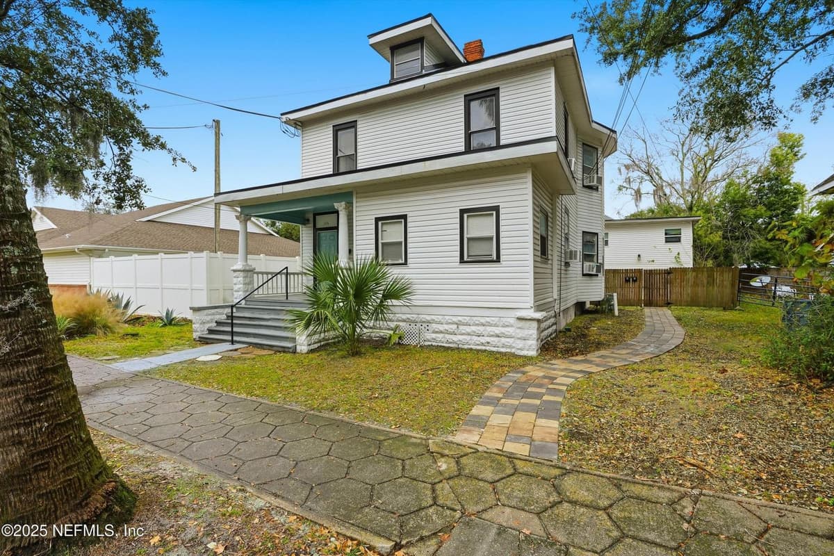 135 E 17TH Street, Jacksonville, FL 32206 2