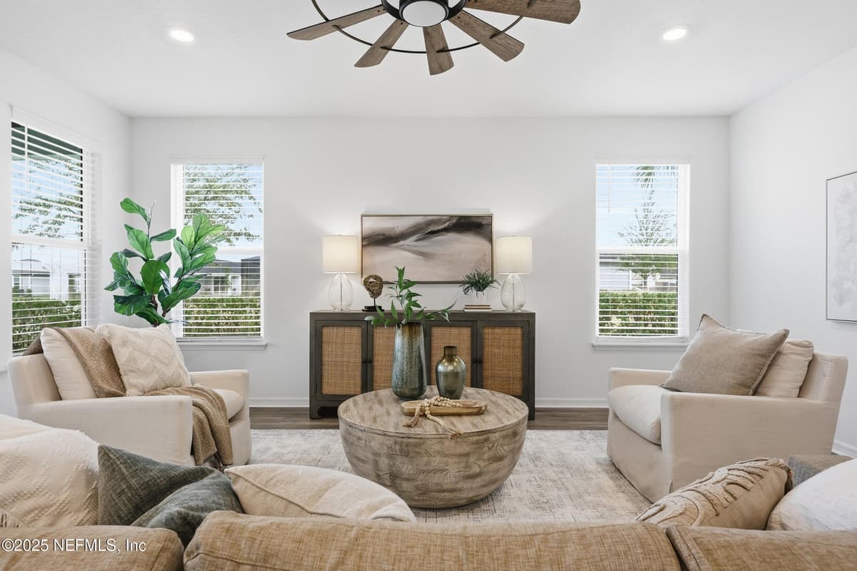 493 CONTINUUM Loop, Yulee, FL 32097 2