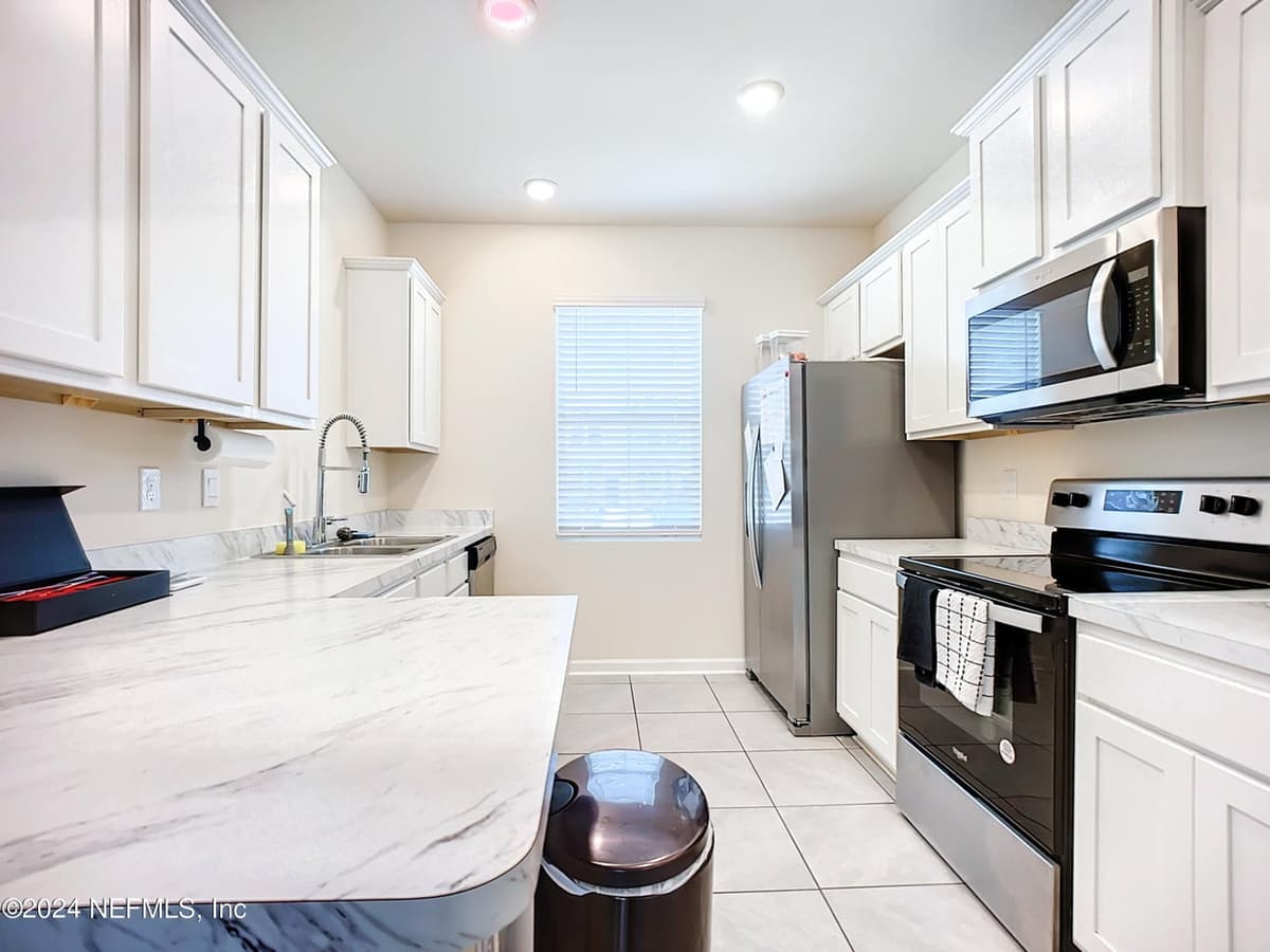2839 BLACK BUCK Circle, Jacksonville, FL 32225 2