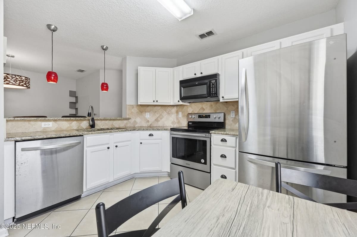 1665 VINELAND Circle D, Fleming Island, FL 32003 2