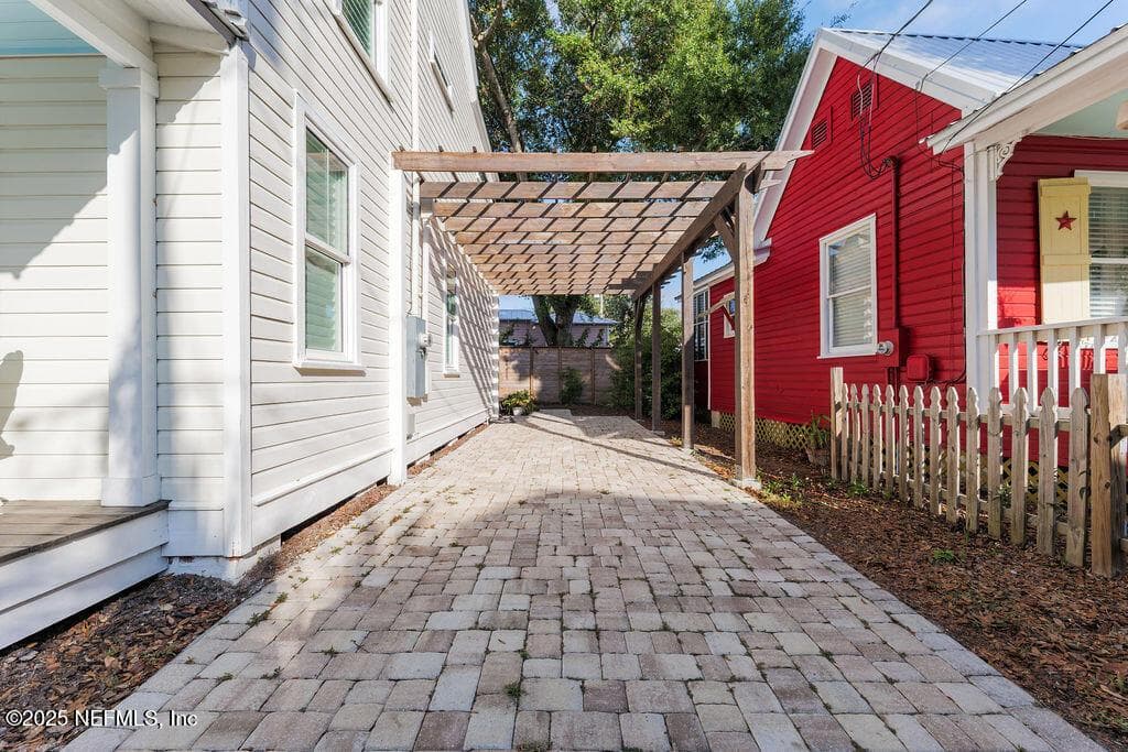 88 LINCOLN Street, St. Augustine, FL 32084 3