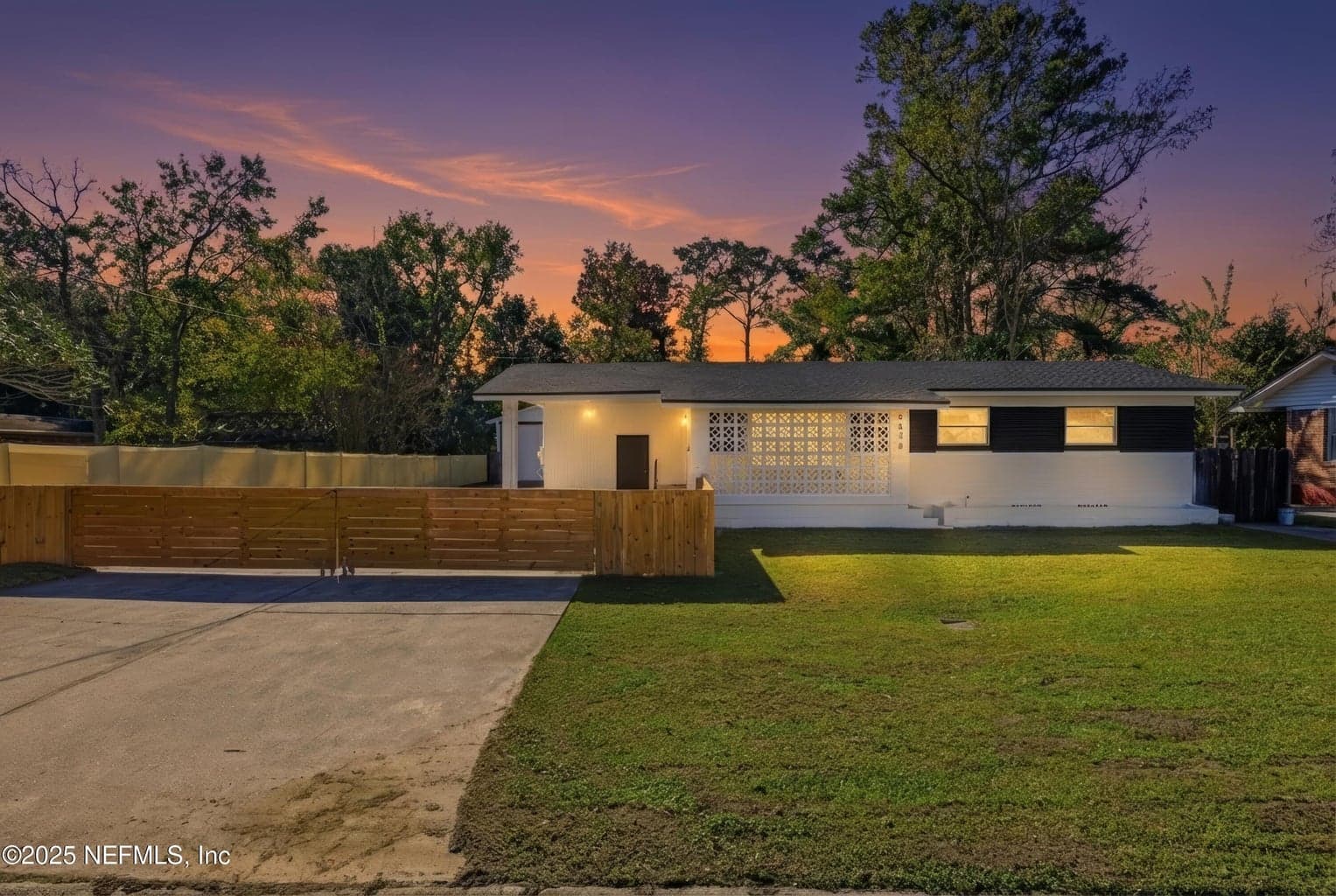 8628 BLARNEY STONE Court, Jacksonville, FL 32216