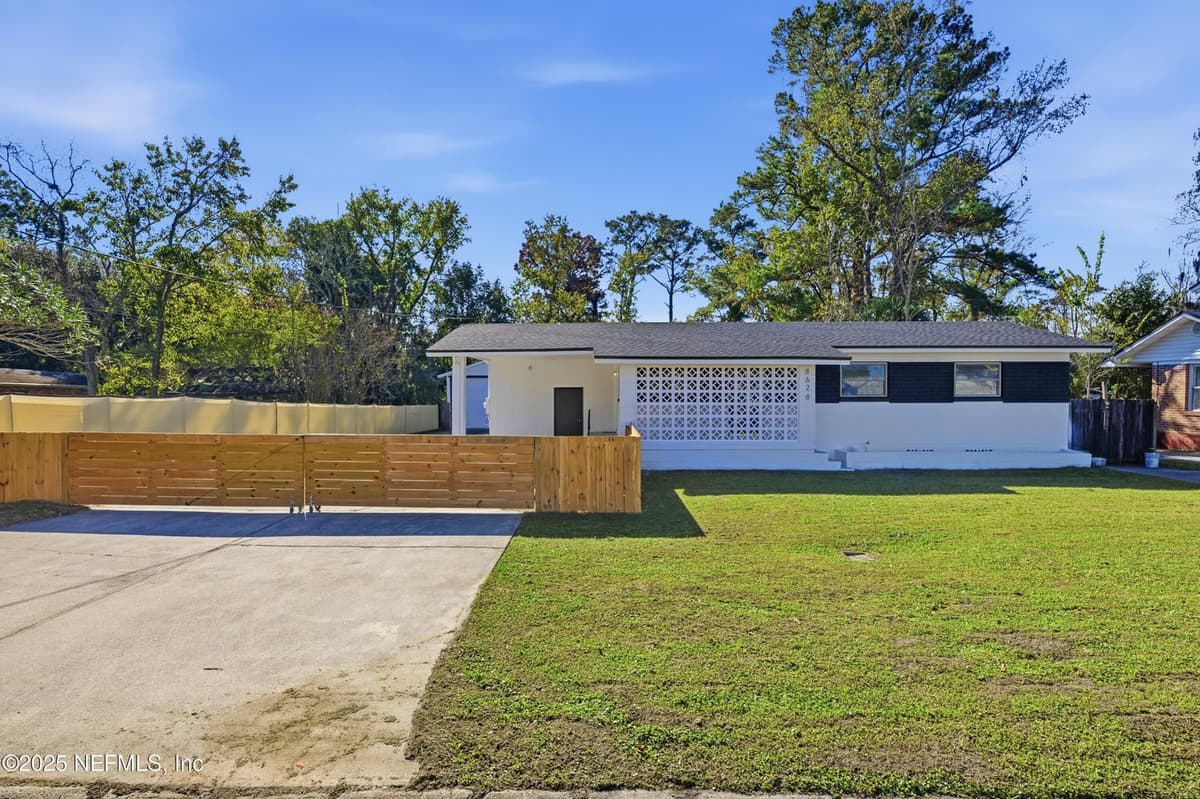 8628 BLARNEY STONE Court, Jacksonville, FL 32216 2