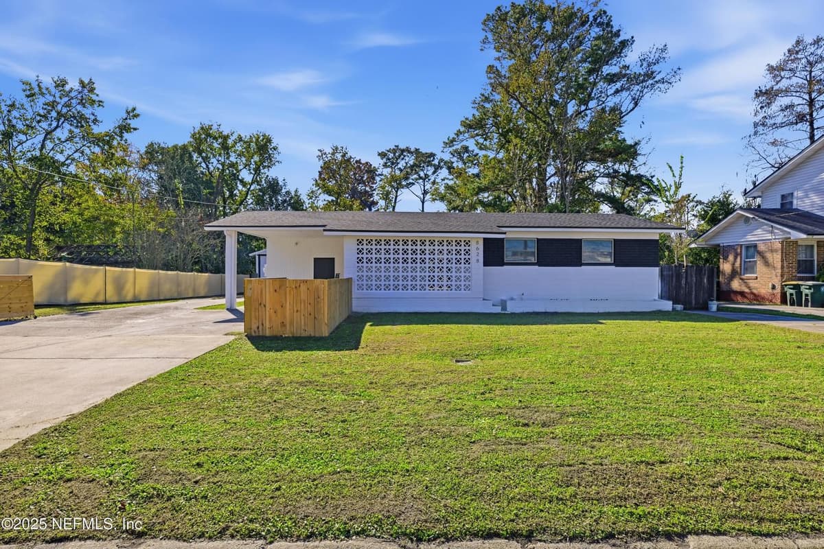 8628 BLARNEY STONE Court, Jacksonville, FL 32216 3