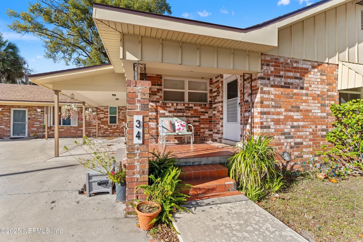 34 N COLLEGE Street, Macclenny, FL 32063 3
