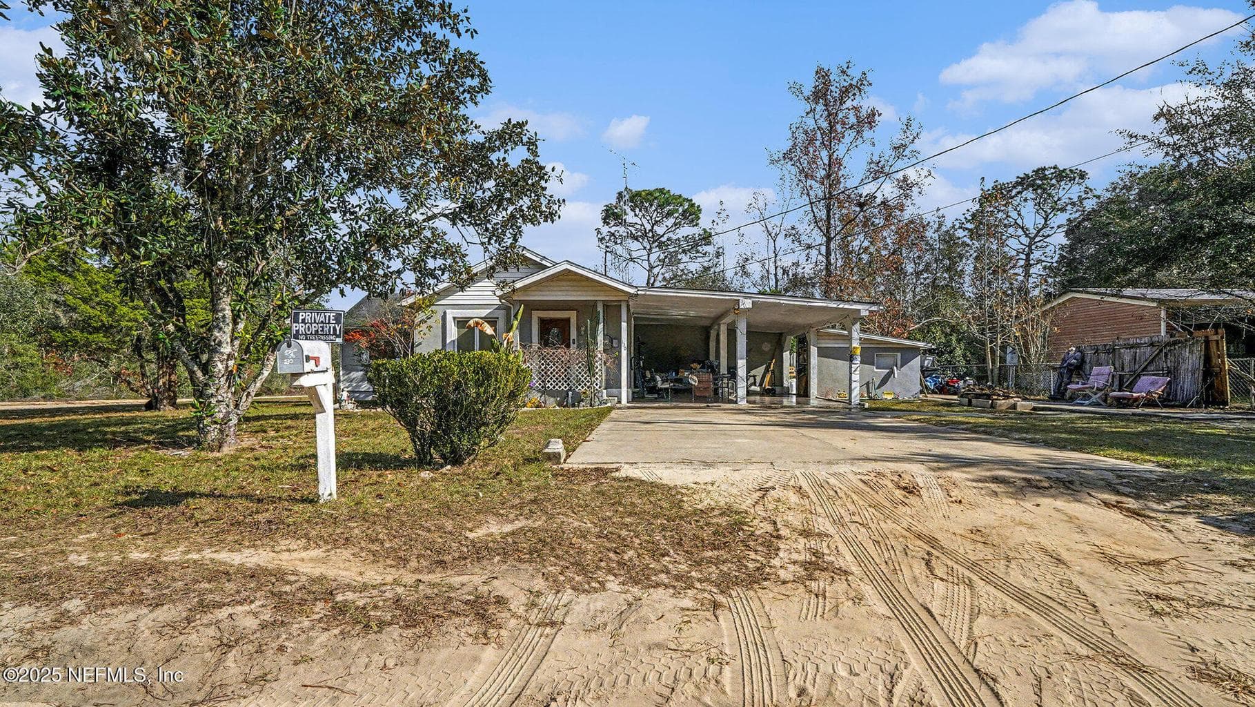 130 LAKEVIEW Way, Interlachen, FL 32148