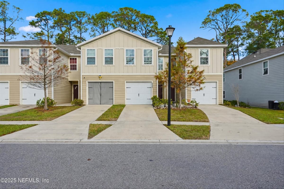 5935 CREEKSIDE CROSSING Drive, Jacksonville, FL 32210 2